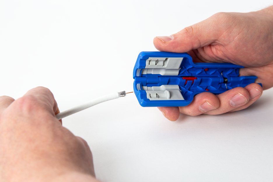 Coax Stripper หมายเลข 1 F Plus - สำหรับสายโคแอกเซียลขนาดมินิหรือมิดิ | สำหรับการลอกและการลอกสายโคแอกเซียล รวมถึงเครื่องมือช่วยในการคลายเกลียว