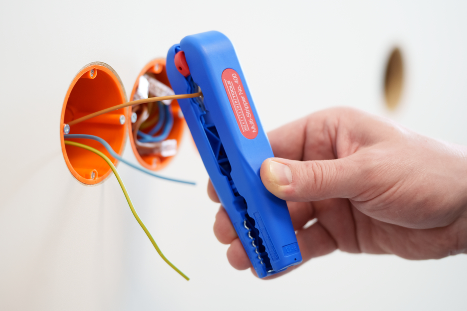 Multi-Stripper No. 400 | เครื่องลอกสายแบบหลายฟังก์ชัน I ช่วงการทำงานการลอกสาย 0.5 - 6.0 mm² / การลอกสาย 8 - 13 มม. Ø