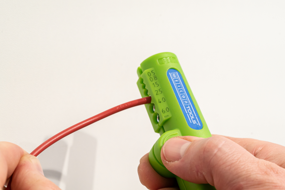 Quadro-Stripper No.16 Green Line | เครื่องมือลอกสายที่ยั่งยืน I เครื่องลอกสายหลายฟังก์ชัน, ช่วงการลอก 0.5 - 6.0 มม² I การลอกสาย 8 - 13 มม. Ø